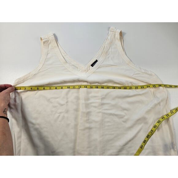 Torrid size 2 (L) ivory sleevless relaxed fit tank layering top career casual - Picture 8 of 8